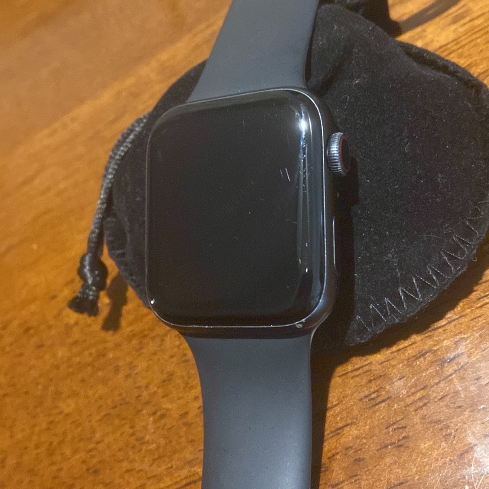 Apple Watch ! - Picture 3 of 4